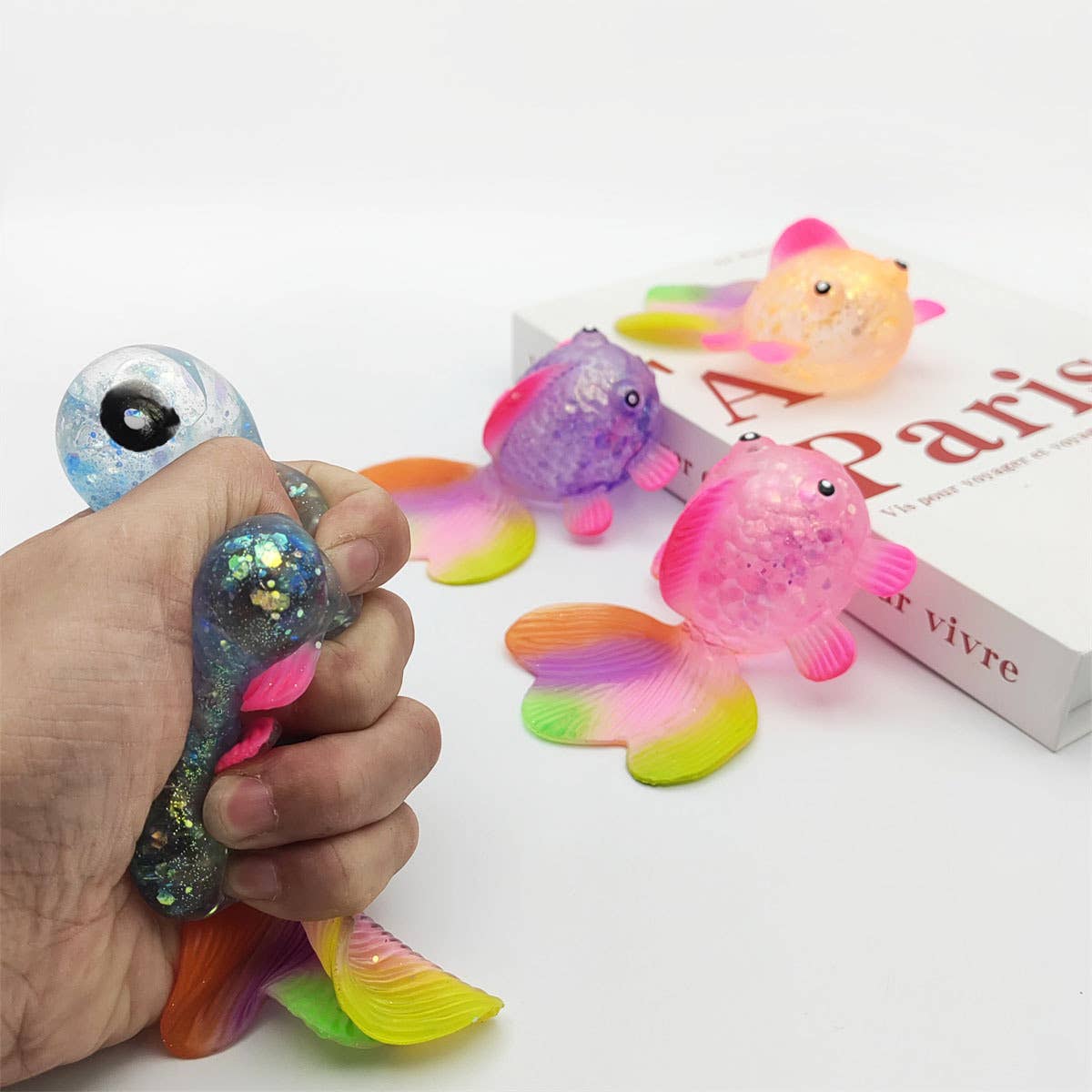Eagle Crest Industries Inc. -  Glitter Gold Fish Fidge Toy, Cute Sea Animal Stress Relief