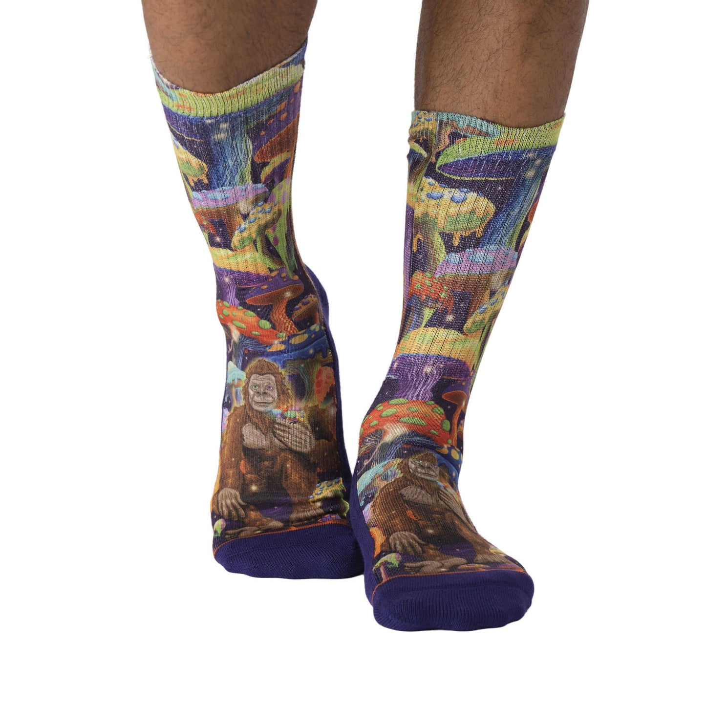 Good Luck Sock - Men's Bigfoot Eating Mushrooms Socks